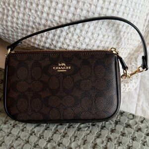 Coach Women's Nolita 19